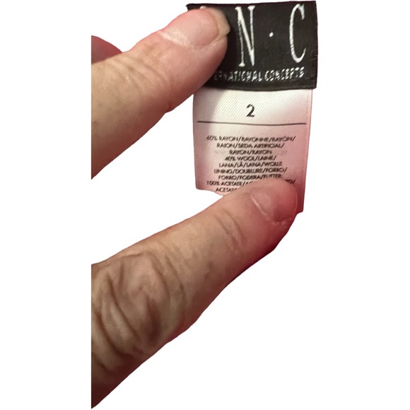 An INC pink skirt in size 2 - Picture 4 of 6